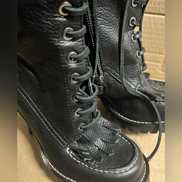 NWT - Tory Burch Black Oxford Boots- Size 6 - Picture 11 of 11